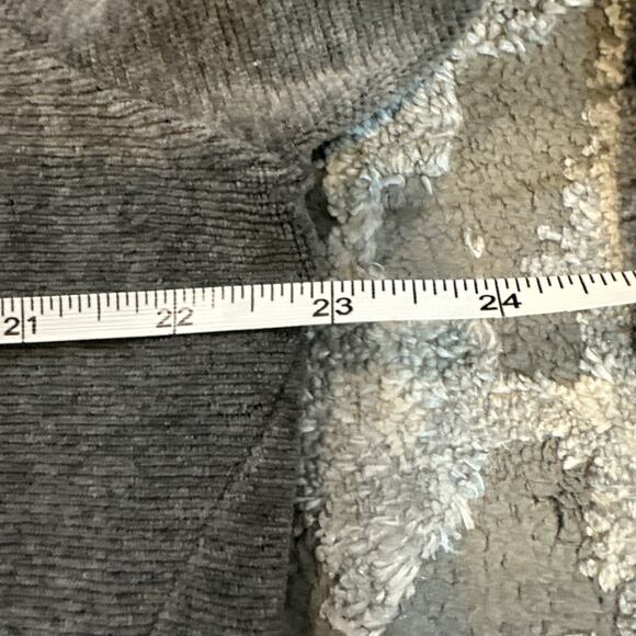 Sweaty Betty Gray Velour Sweatshirt Pullover Funnel Neck Size Medium - Picture 8 of 9